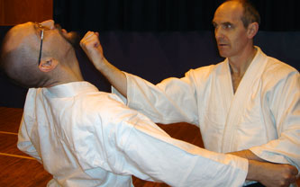 Tom (right) demonstrating uraken